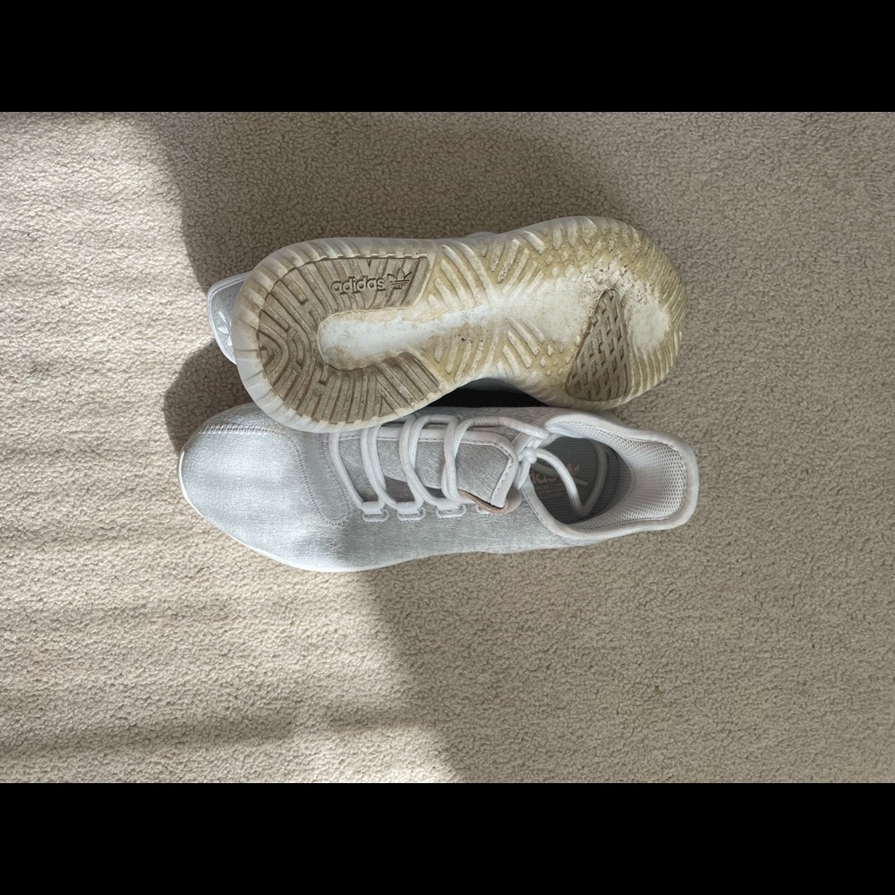 Adidas Trainers - Picture 2 of 3